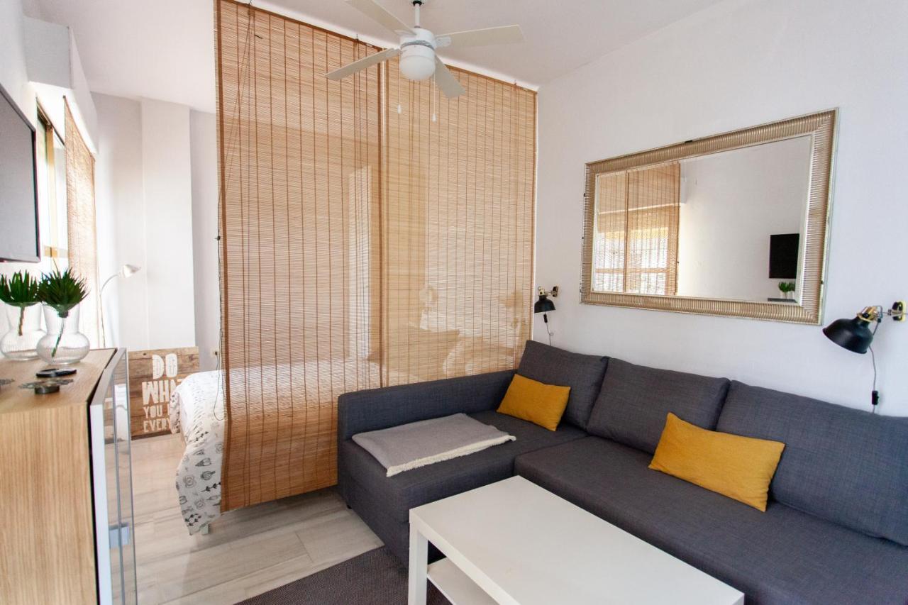 Pikis Apartment Center 1 Sevilla Eksteriør billede