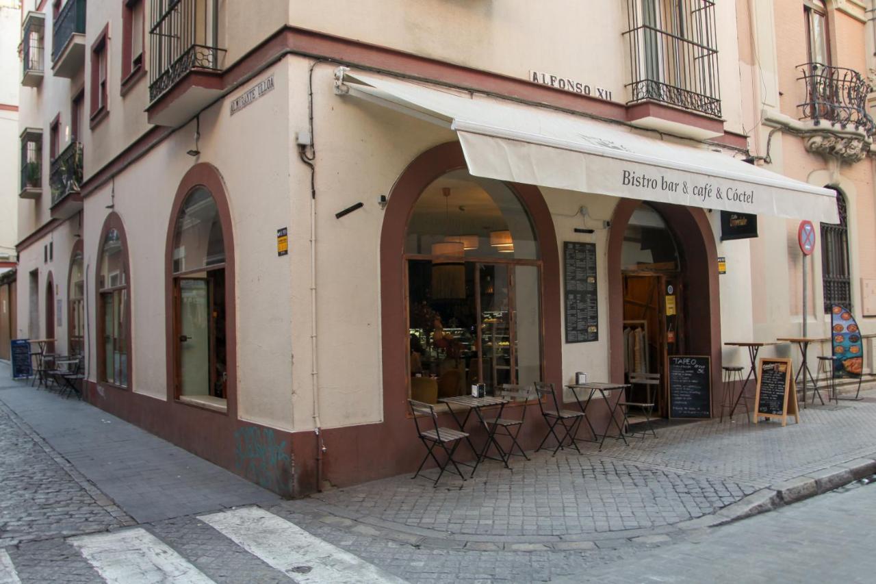 Pikis Apartment Center 1 Sevilla Eksteriør billede